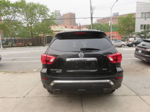 2018 Nissan Pathfinder S