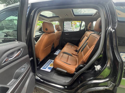 2017 GMC Acadia SLT-1