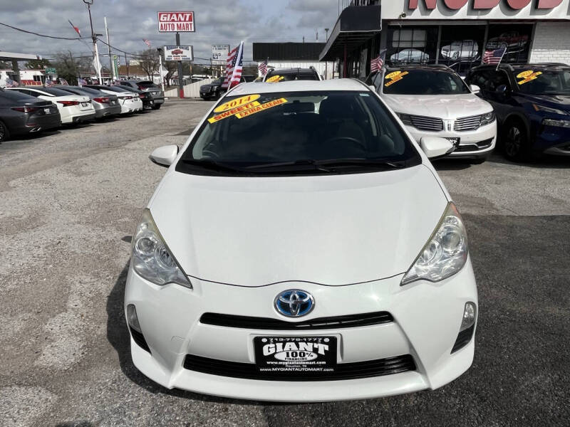 2014 Toyota Prius c One