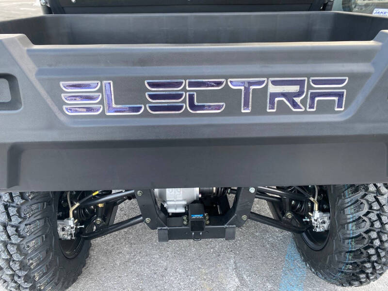 2025 HuntVe Electra Lithium 4x4 EPS Crew