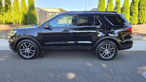 2018 Ford Explorer Sport