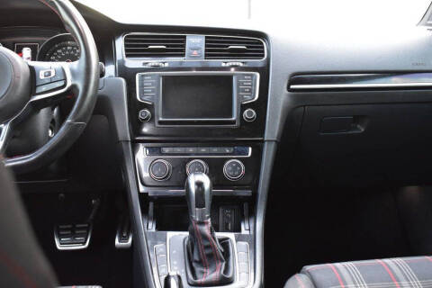 2017 Volkswagen Golf GTI S