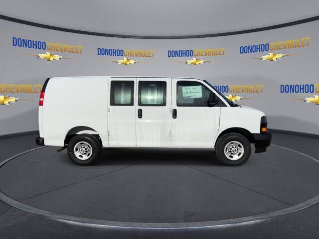 2025 Chevrolet Express 2500