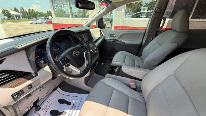 2016 Toyota Sienna