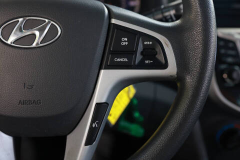 2013 Hyundai Accent GLS
