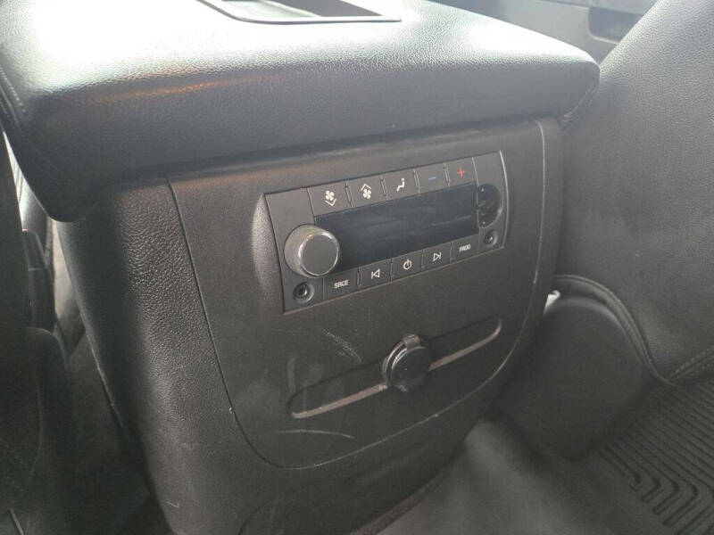 2013 Chevrolet Suburban LT