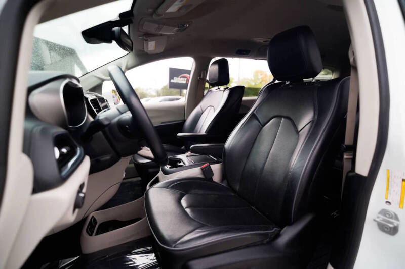 2018 Chrysler Pacifica Hybrid Limited