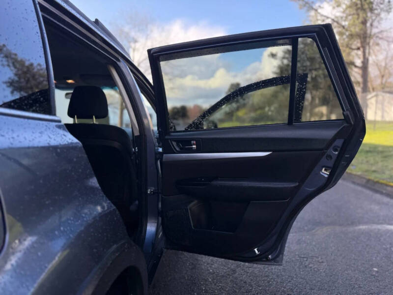 2014 Subaru Outback 2.5i Premium