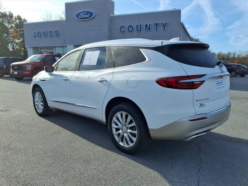 2021 Buick Enclave Essence