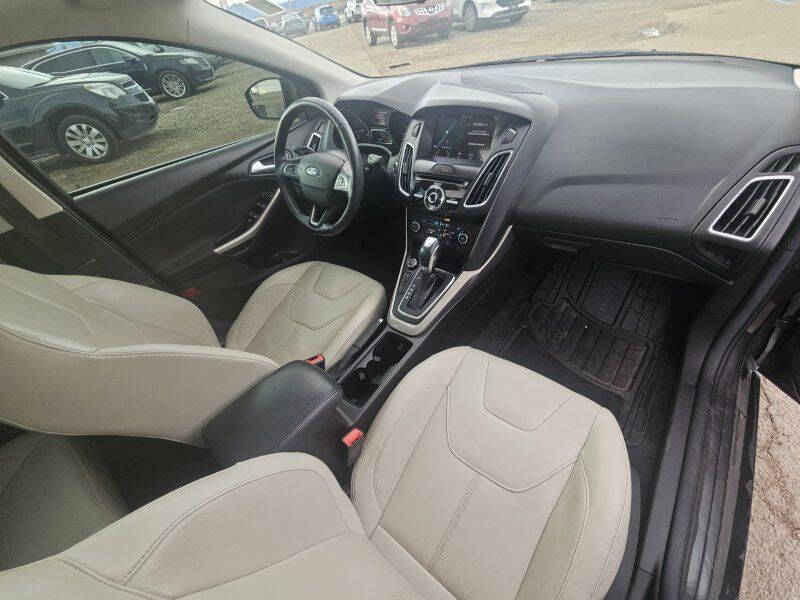 2017 Ford Focus Titanium