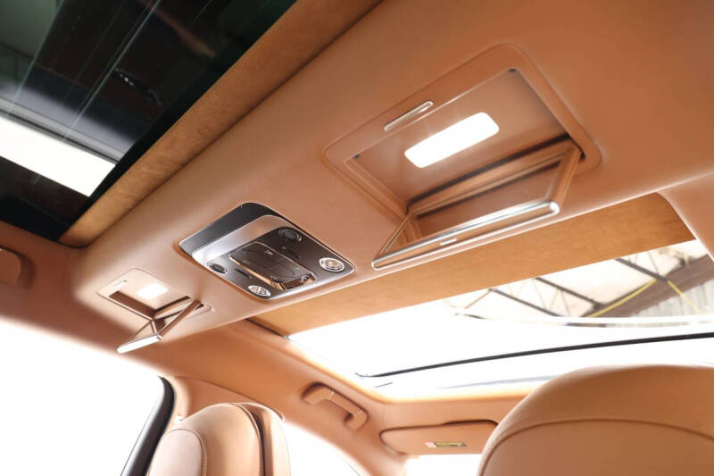 2022 Bentley Flying Spur V8
