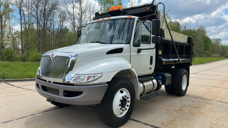 2018 International DuraStar 4300
