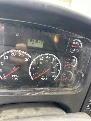2015 Freightliner M2 106