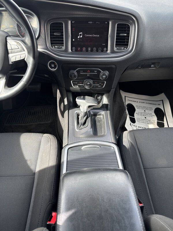 2017 Dodge Charger SXT