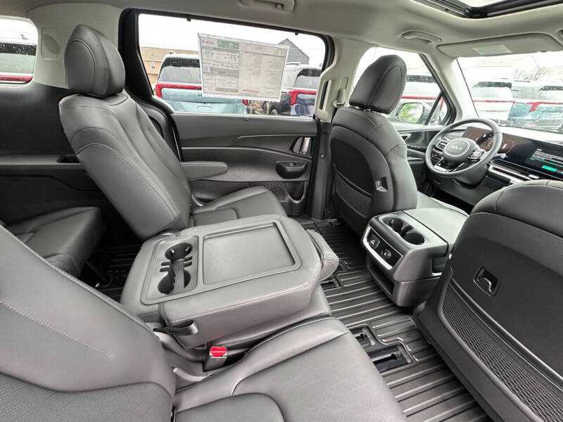 2026 Kia Carnival SX