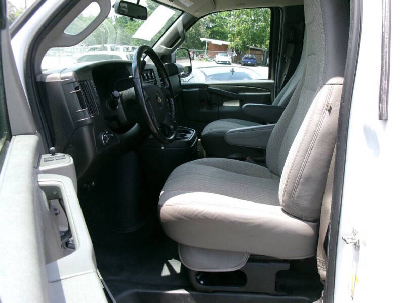 2021 Chevrolet Express LS 3500