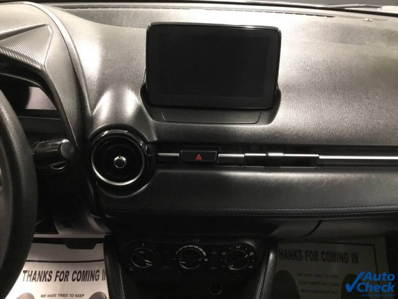 2019 Toyota Yaris LE