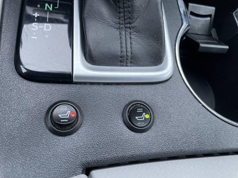 2014 Toyota Highlander LE