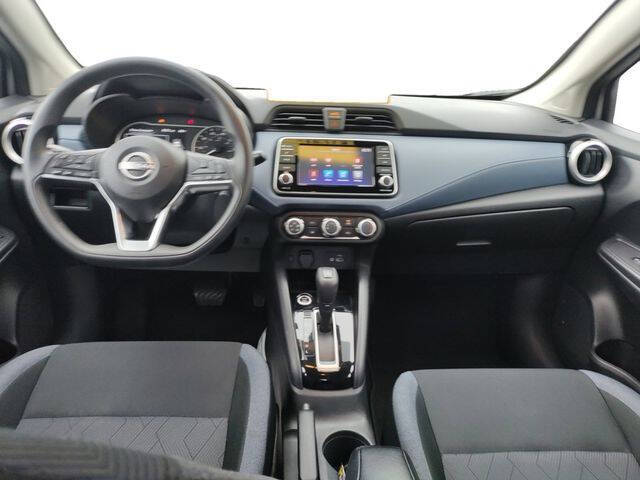 2023 Nissan Versa SV