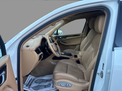 2015 Porsche Macan S