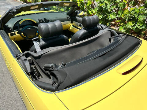 2002 Ford Thunderbird Deluxe