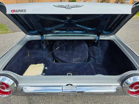 1963 Ford Thunderbird