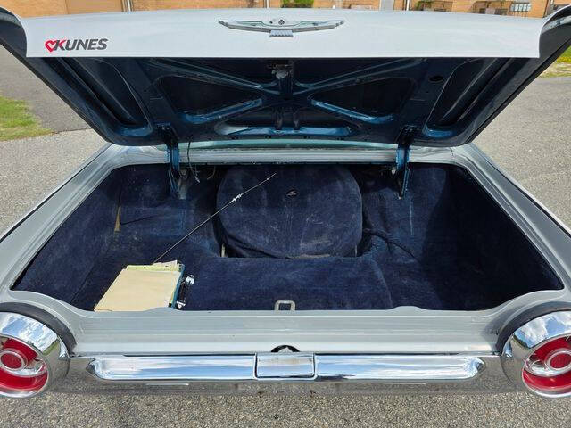 1963 Ford Thunderbird