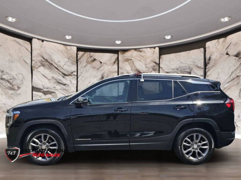 2023 GMC Terrain SLT