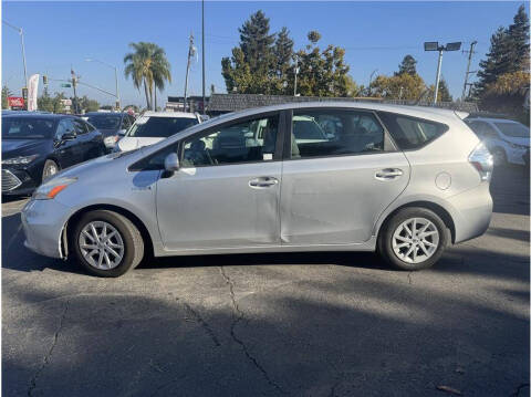 2012 Toyota Prius v Three