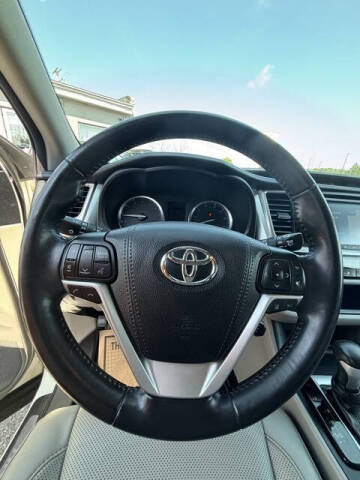 2017 Toyota Highlander Limited