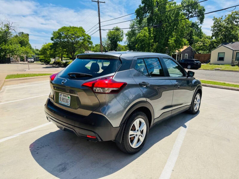 2020 Nissan Kicks S