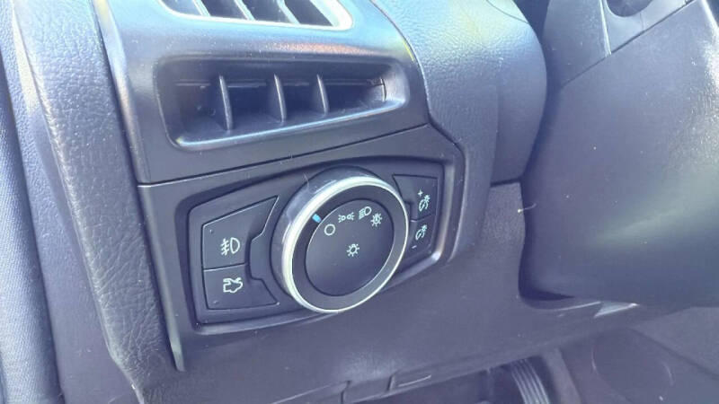 2018 Ford Focus Titanium