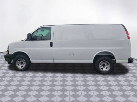 2025 Chevrolet Express 2500