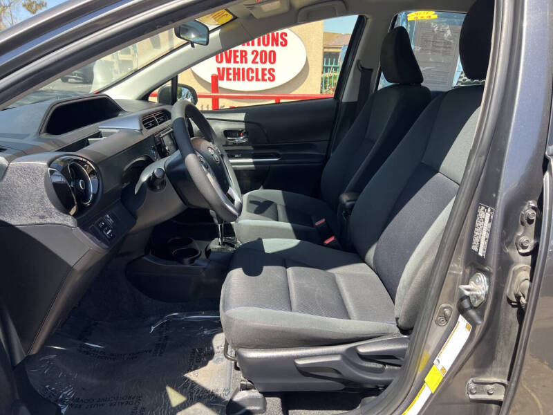 2016 Toyota Prius c