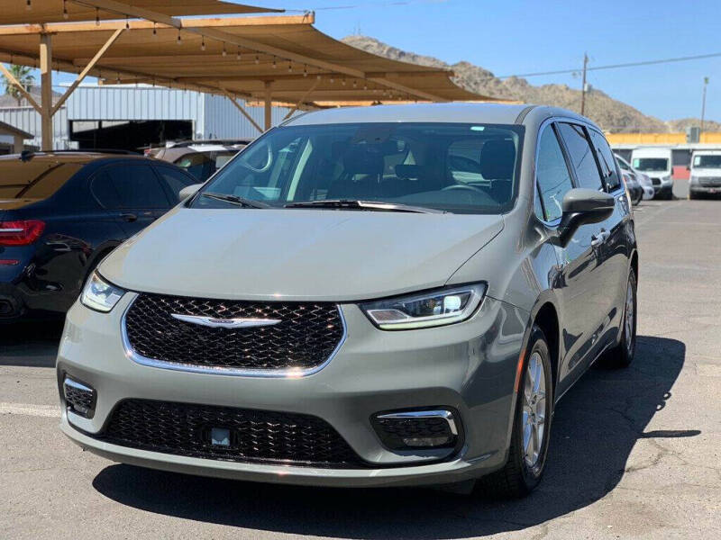 2023 Chrysler Pacifica Touring L