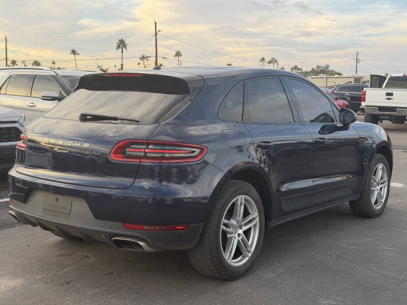 2017 Porsche Macan