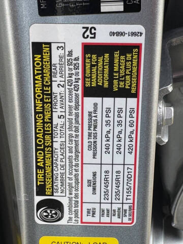 2020 Toyota Camry SE