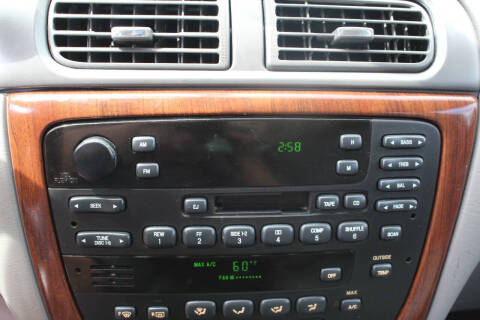 2003 Ford Taurus SEL Deluxe