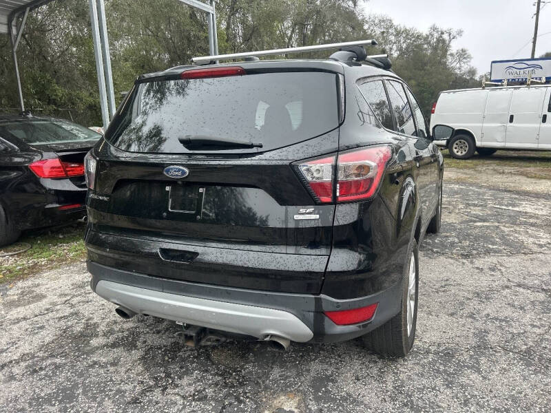 2017 Ford Escape SE