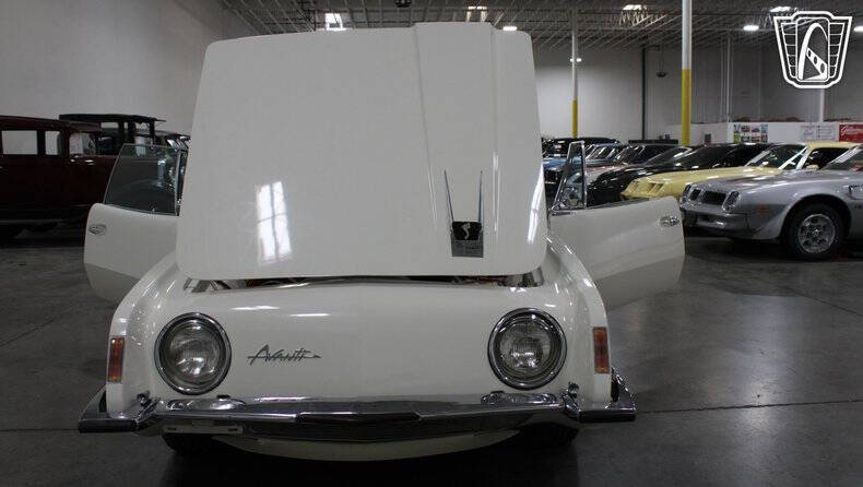 1964 Studebaker Avanti