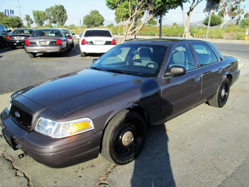 2011 Ford Crown Victoria Police photo 2