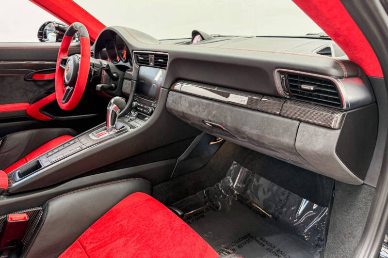 2018 Porsche 911 GT2 RS