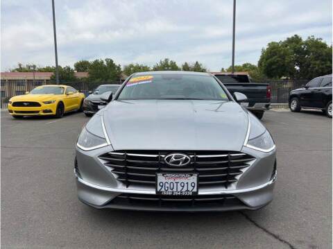 2021 Hyundai Sonata for sale at Carros Usados Fresno in Clovis CA