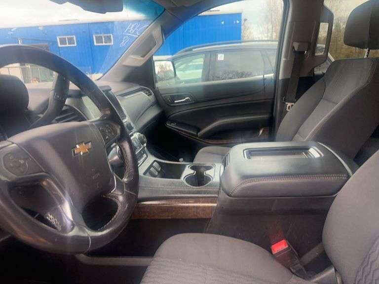 2018 Chevrolet Suburban LS