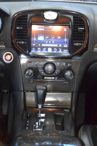 2013 Chrysler 300 SRT8