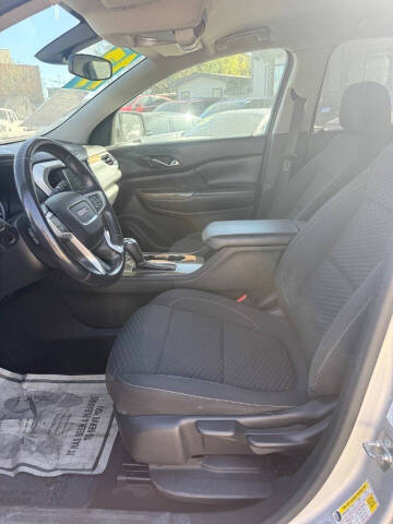 2017 GMC Acadia SLE-1