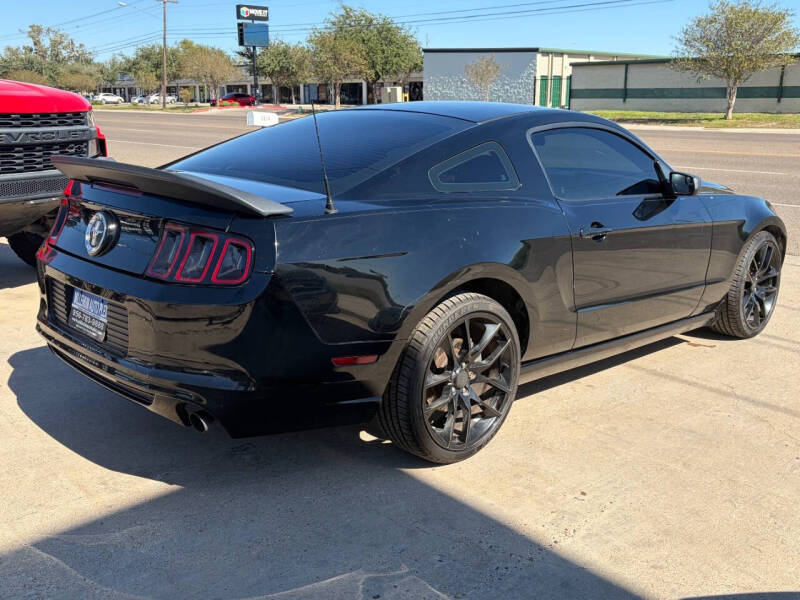 2014 Ford Mustang V6