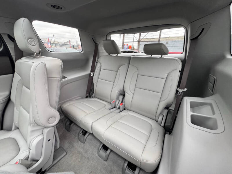 2017 GMC Acadia SLT-1