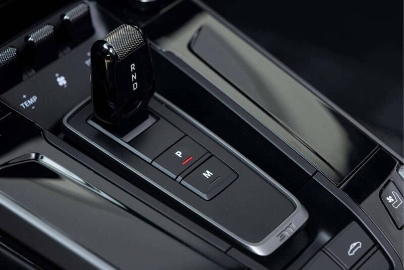 2025 Porsche 911 Carrera