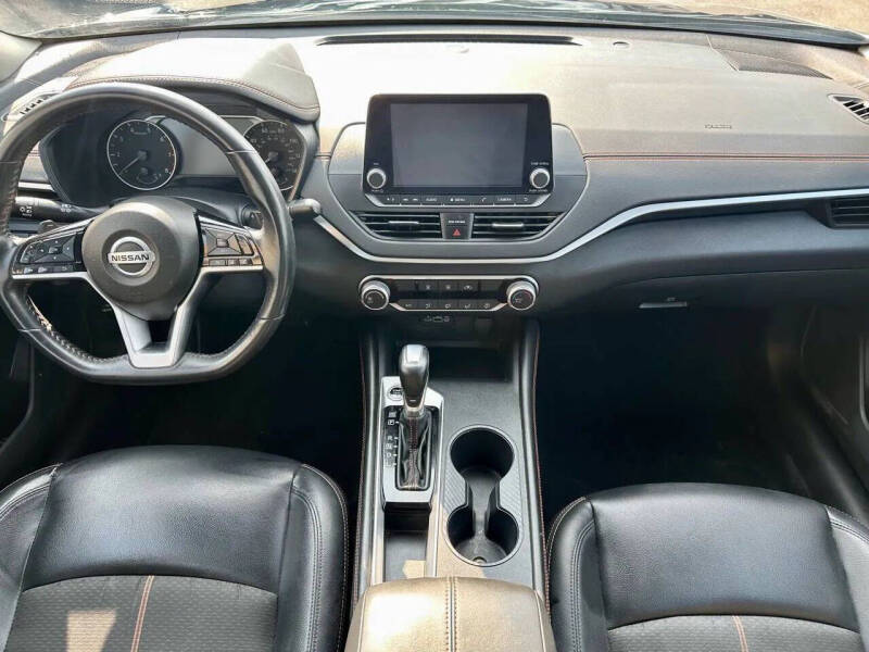 2021 Nissan Altima 2.5 SR